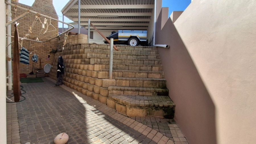 3 Bedroom Property for Sale in Seemeeu Park Western Cape